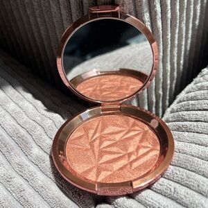 BECCA Shimmering Skin Perfector in Blushed Copper